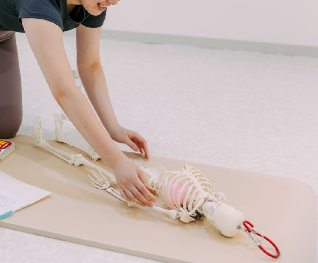 会津若松VELINEのピラティスインストラクター資格養成コース受講風景